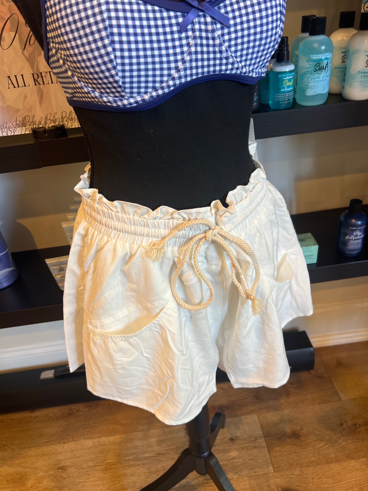 Ruffle Linen Short